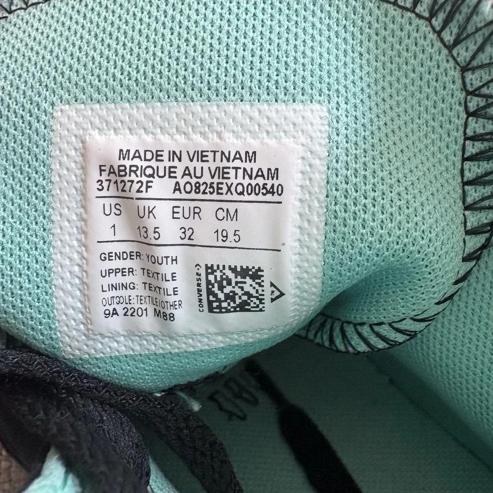 Converse this product